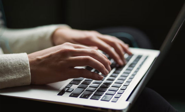 烟台网络公司：网站开发目前来看真的过时了吗？